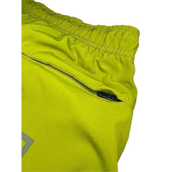 Nike Unlimited Dri-Fit Men’s XL Versatile Shorts Moss Green Unlined 5” Inseam - Picture 6 of 7